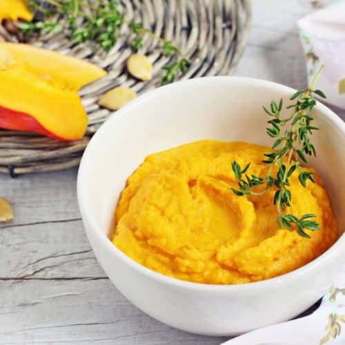 You can't get easier than this healthy pumpkin hummus recipe filled with rich pumpkin flavor. Whip up this healthy appetizer and watch your appetizer disappear!