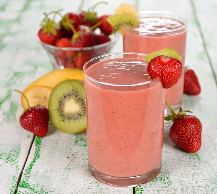Blend this healthy, nutrient-dense strawberry kiwi smoothie that volition  permission  you consciousness   energized! Blend with a batch  of crystal  to marque   it a thick, creamy smoothie!