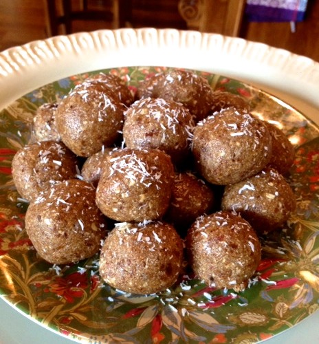 Try this almond joy balls recipe made with all natural ingredients that are packed with fiber and protein. These snack balls are also perfect for a sweet tooth craving!