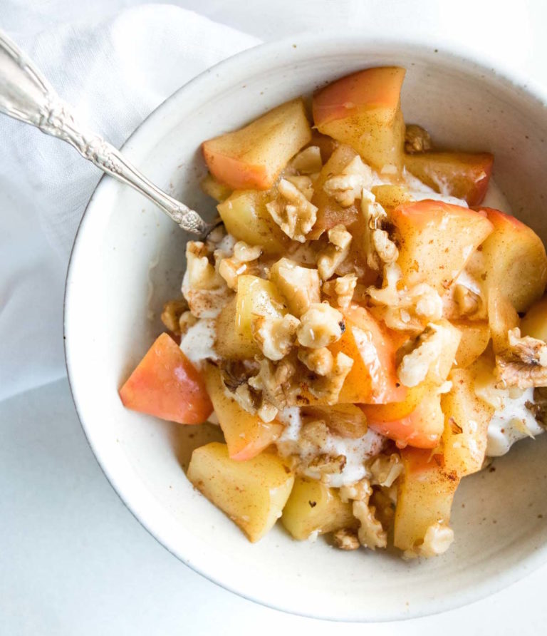 Make this "baked apple" yogurt for breakfast: protein packed and takes under 3 minutes to make!