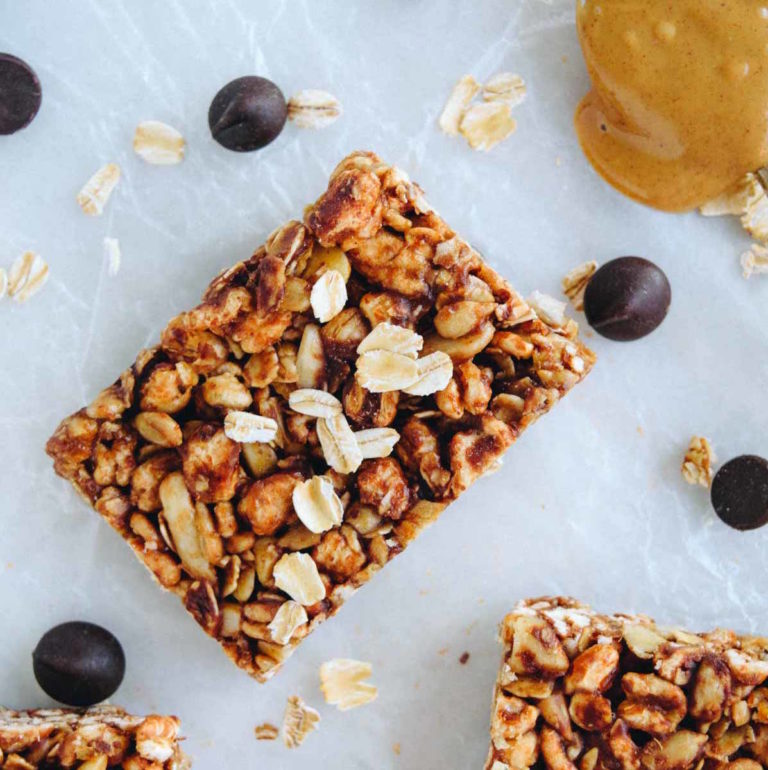 These healthy and delicious no-bake energy bars are packed with natural ingredients that taste amazing and leave out all the additives and sugar you find in store bought bars.