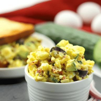 Spice up your classic egg salad with this Mediterranean twist. Filled with good-for-you ingredients, this healthy recipe makes the perfect lunch.