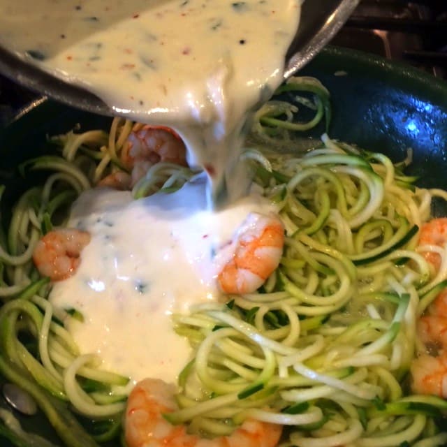 This simple and delicious low-fat shrimp alfredo is easy to make and tastes amazing! #lowcarb