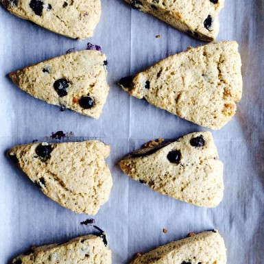 Perfect for Easter or Sunday brunch: {GF} Lemon Blueberry Chia Scones!