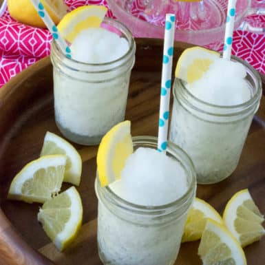 This easy sugar-free lemonade recipe takes just a few minutes to make and tastes amazing! Try this healthy refreshing recipe at your next party!