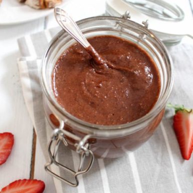 You won't believe how tasty this easy homemade Nutella recipe is. This healthy dessert recipe is a decadent sweet treat that your family will flip over!