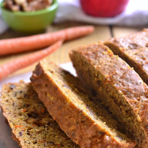 Check out this delicious Carrot Apple Bread jam packed with flavor AND healthy ingredients!