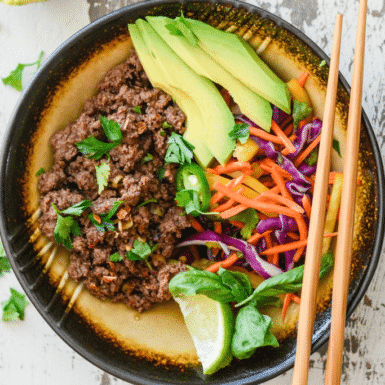 Check out this delicious healthy salad recipe for the asian beef rainbow salad!