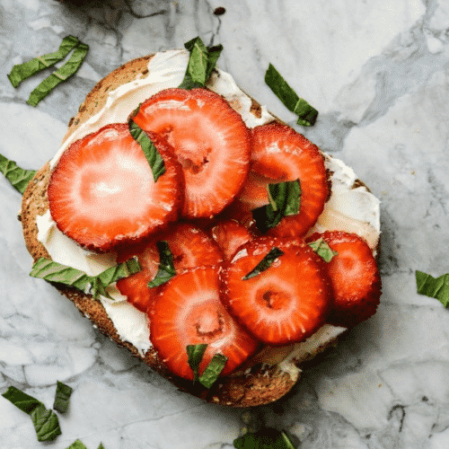 This is a recipe for Strawberry Mascarpone Toast that is the perfect healthy breakfast recipe!