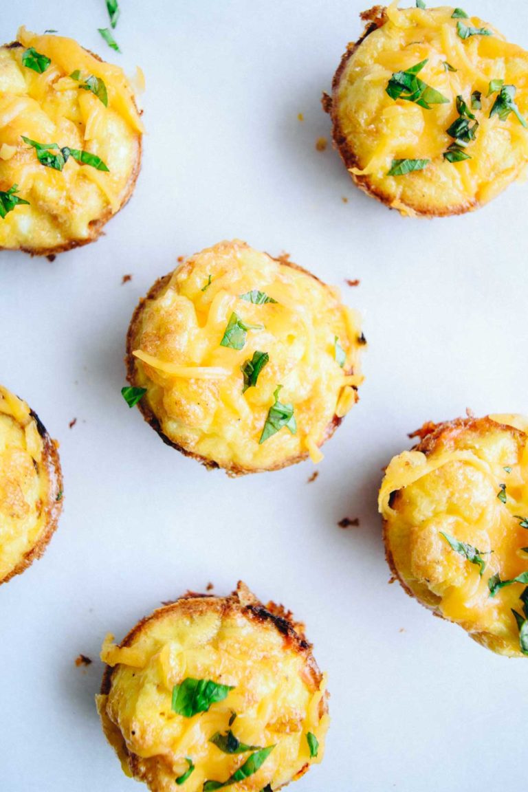Make these yummy sweet potato egg cups with just a few ingredients including tater tots!