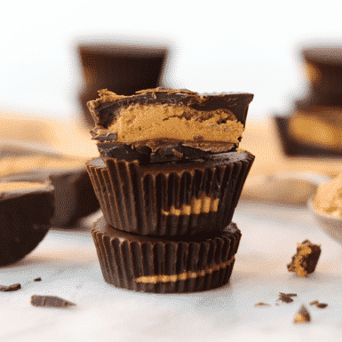 What’s better than a peanut butter cup? A peanut butter cup amped with extra protein! Make these delicious protein peanut butter cups with just a few ingredients!