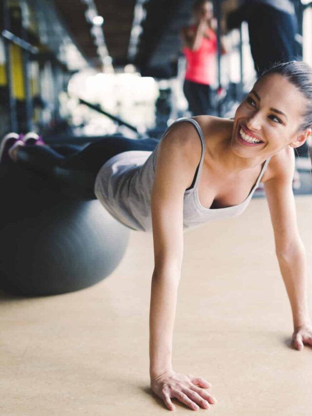 10-Minute Stability Ball Workout - Get Healthy U