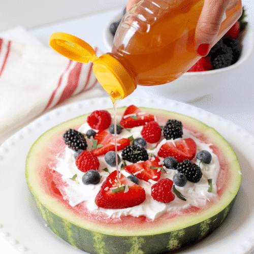 Check out this healthy snack recipe for a watermelon & berry fruit pizza!