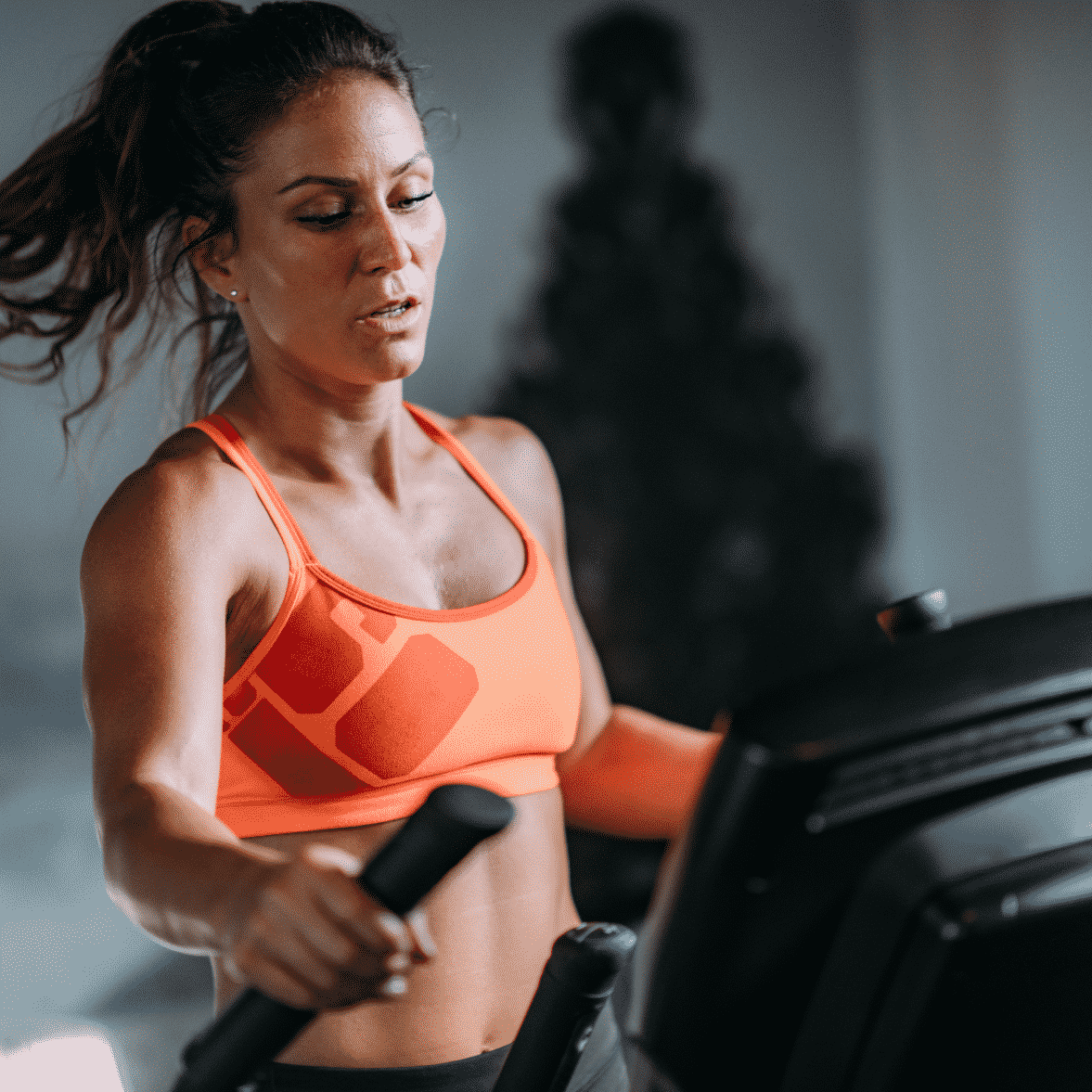 Elliptical Exercises For Weight Loss (3 Free Plans)