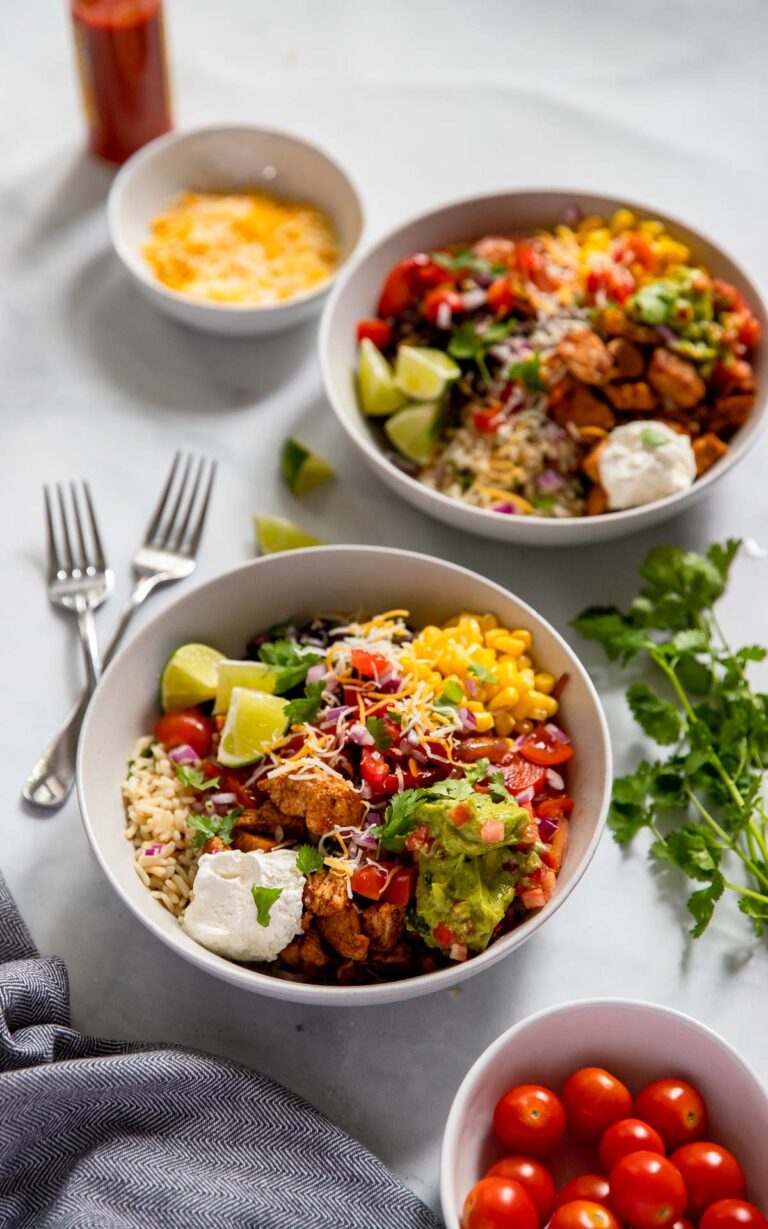 Healthy Chipotle Chicken Burrito Bowl