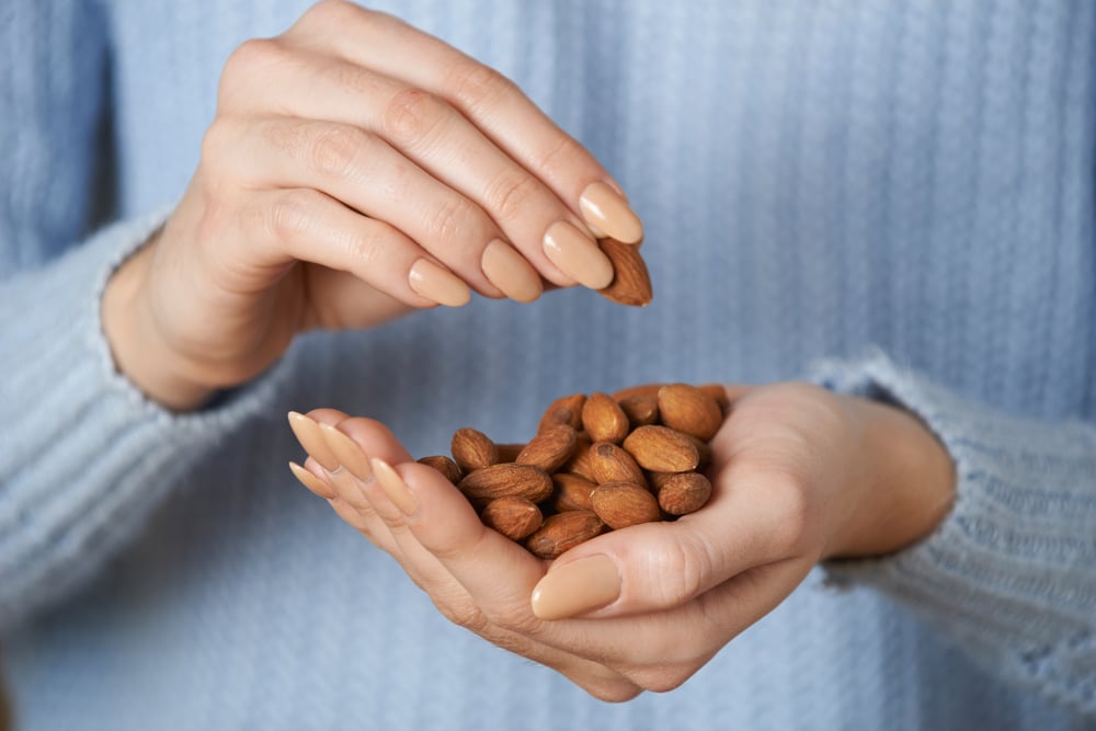 handful of almonds