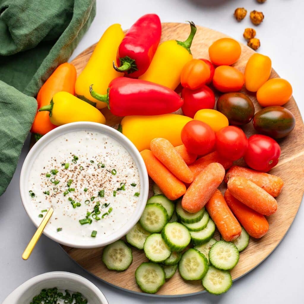 Creamy cheese ranch dressing served with fresh vegetables